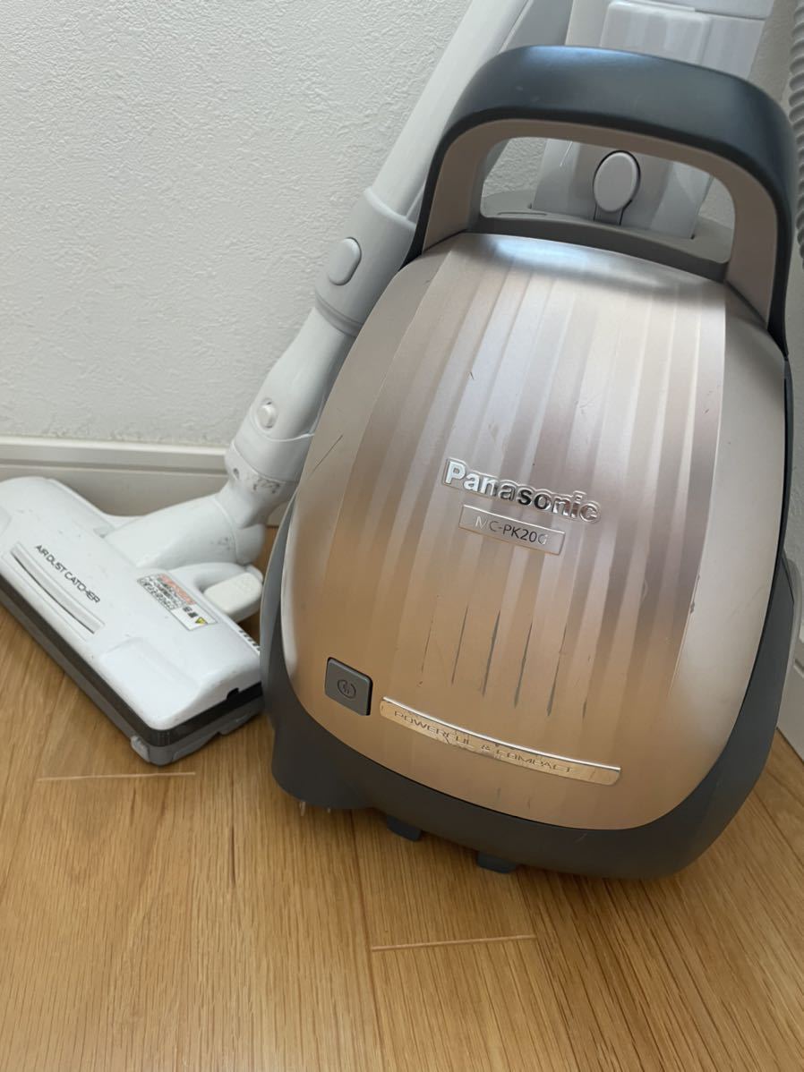 ミーレ Miele 掃除機 S4562 Cat&Dog キャット&ドッグ レッド