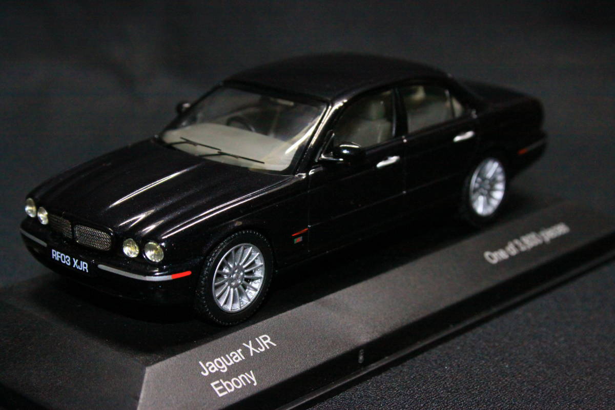 未開封!】Ж 未使用! 1/43 JAGUAR X350 XJR Vanguards CORGI
