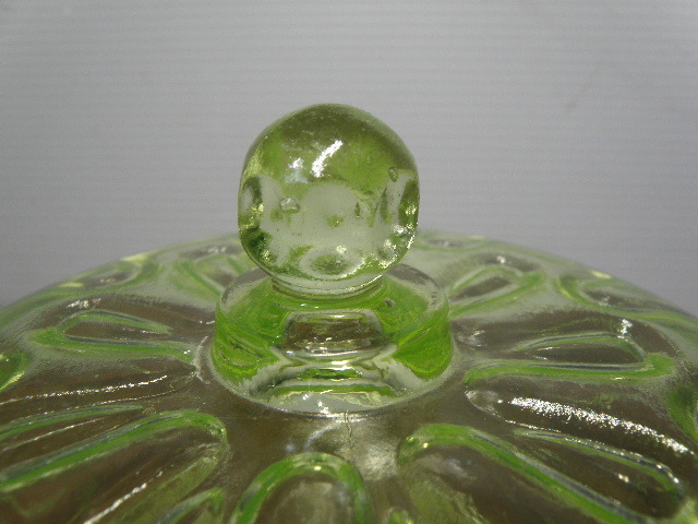 62 ウランガラス 蓋付 菓子入 キャンディーポット / 戦前 容器