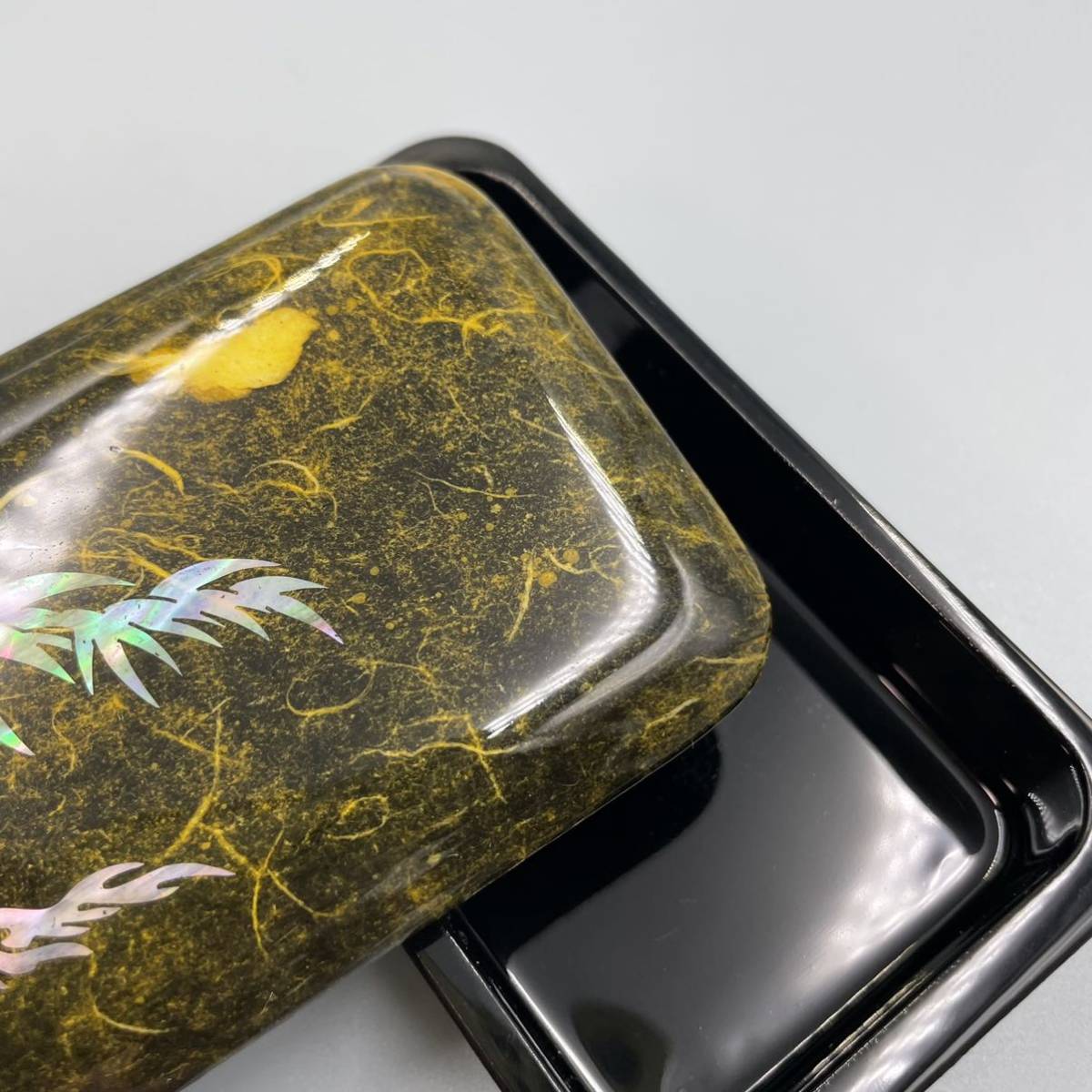 希少 螺鈿細工 香合 木製 青貝入香合 竹図 茶道具 茶道具 共箱 - 2026年