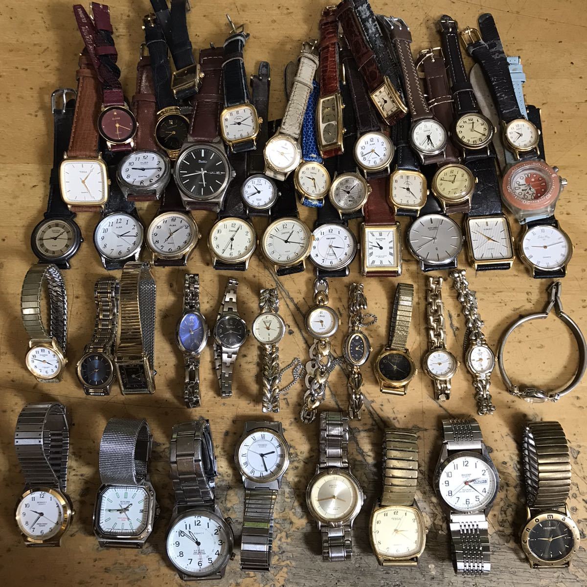 腕時計7.5キロ　 Casio Seiko などさまざまジャンク 腕時計7.5キロ Casio Seiko などさまざまジャンク 腕時計7.5キロ Casio