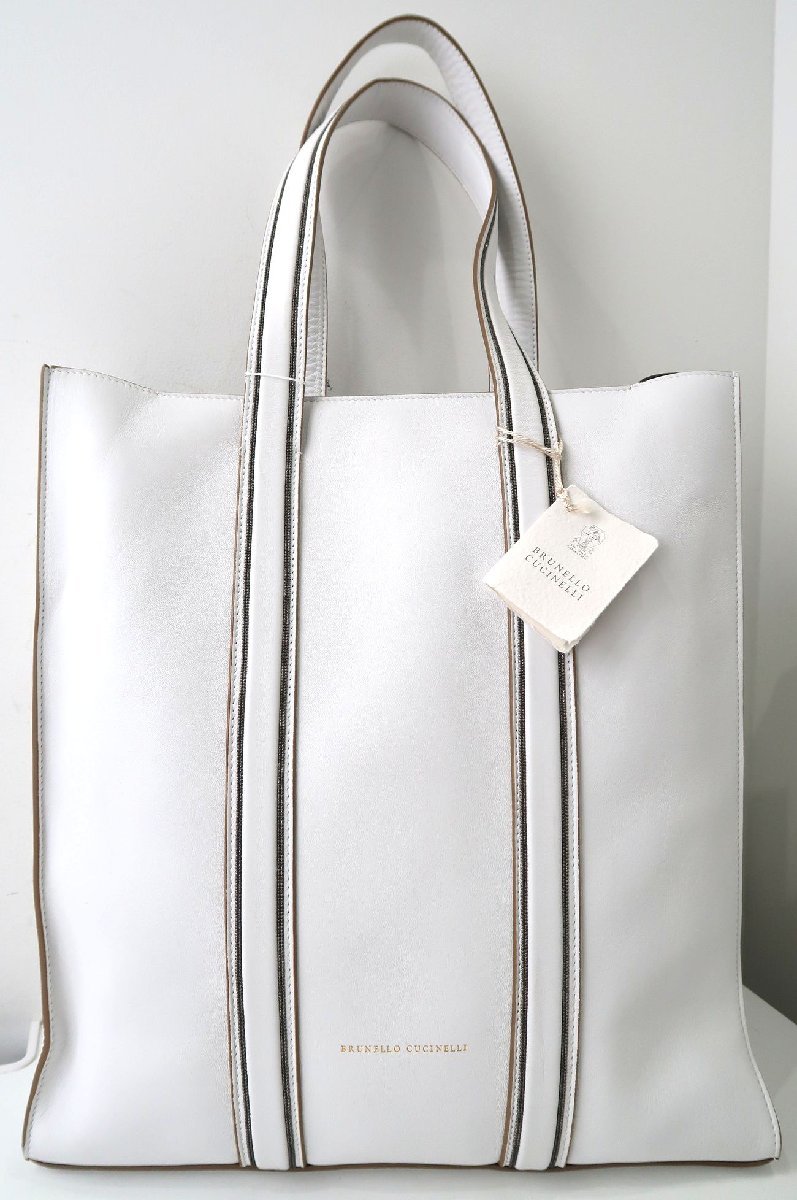 新品タグ付き 超美品 ブルネロクチネリ トートバッグ ブリーフケース ショルダーバッグ レザー モニーレ飾り メンズ 女性 BRUNELLOCUCINEL BRUNELLO トートバッグ（ブランドブルネロクチネリ）（レディース CUCINELLI（トートバッグ）のフリマアイテム一覧 ブルネロクチネリ（バッグ・小物・ブランド雑貨）の通販 レディース |