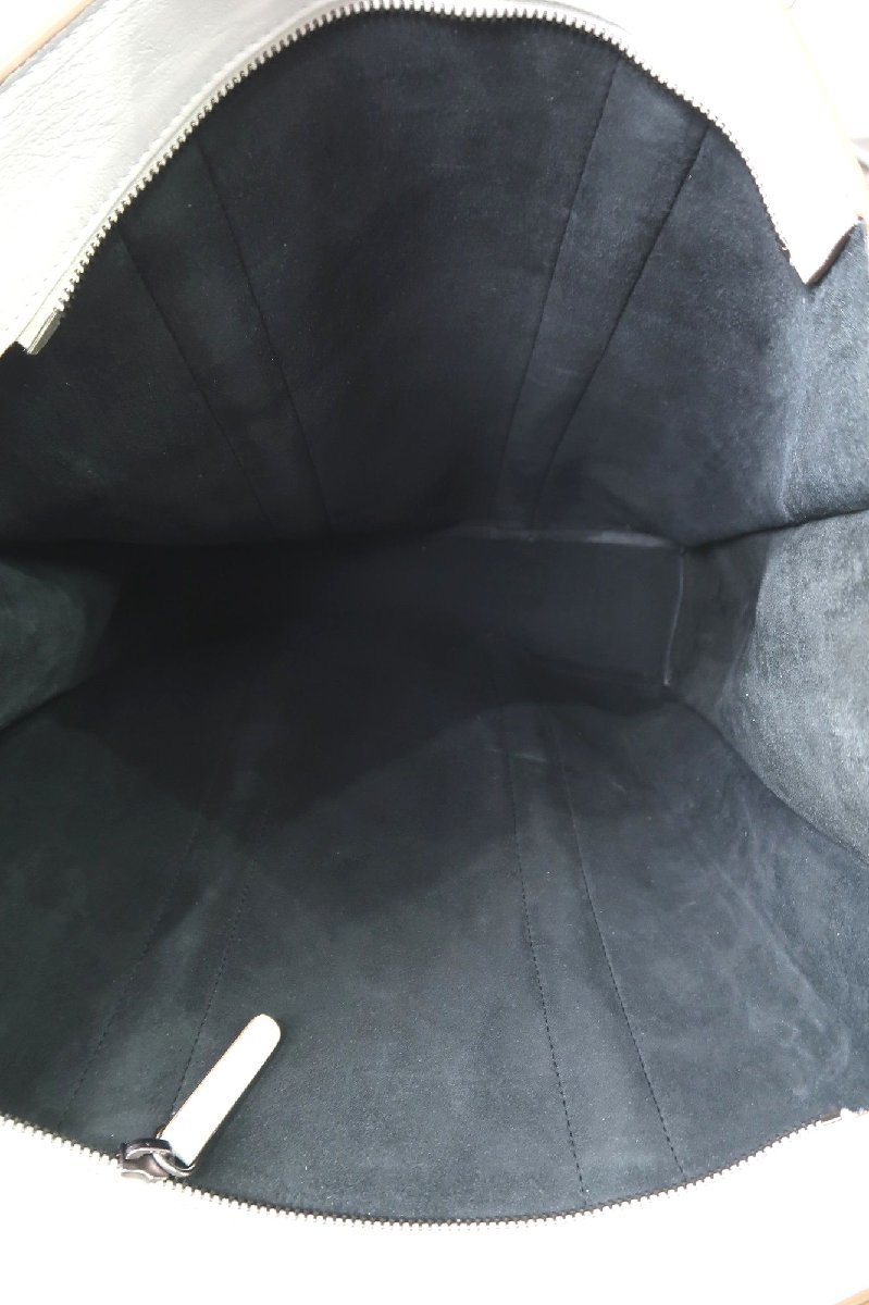 新品タグ付き 超美品 ブルネロクチネリ トートバッグ ブリーフケース ショルダーバッグ レザー モニーレ飾り メンズ 女性 BRUNELLOCUCINEL BRUNELLO トートバッグ（ブランドブルネロクチネリ）（レディース CUCINELLI（トートバッグ）のフリマアイテム一覧 ブルネロクチネリ（バッグ・小物・ブランド雑貨）の通販 レディース |