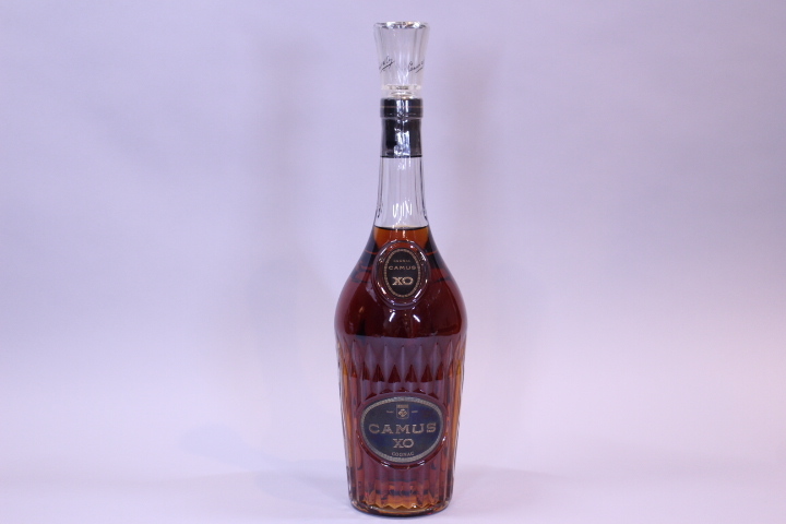 p-432 未開栓古酒 カミュ XO ロングネック コニャック 700mL 【公式通販】
