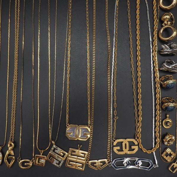 GVM701) 1円 GIVENCHY アクセサリー 大量セット ジバンシイ ペンダント 
