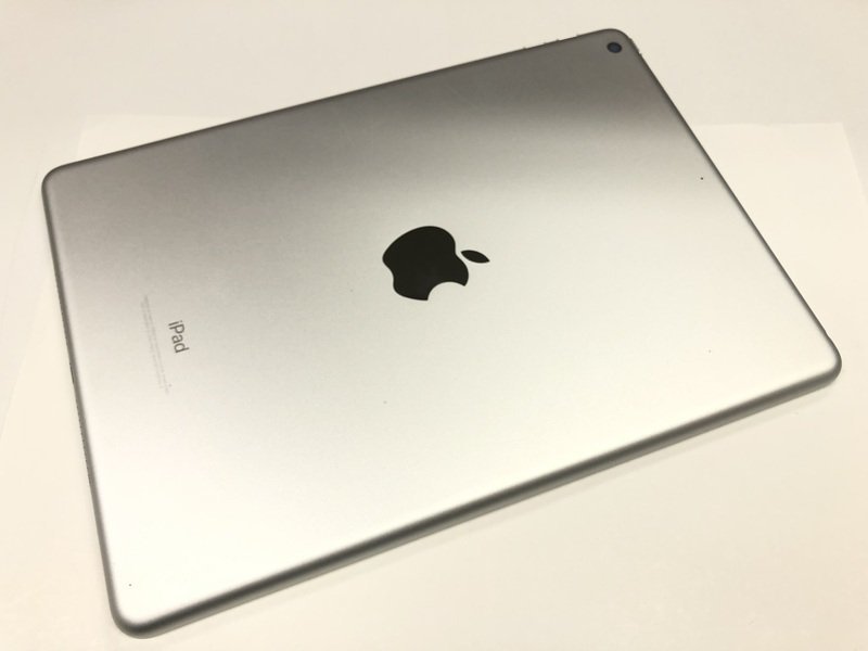 CL783 iPad 第5世代 Wi-Fiモデル 128GB シルバー
