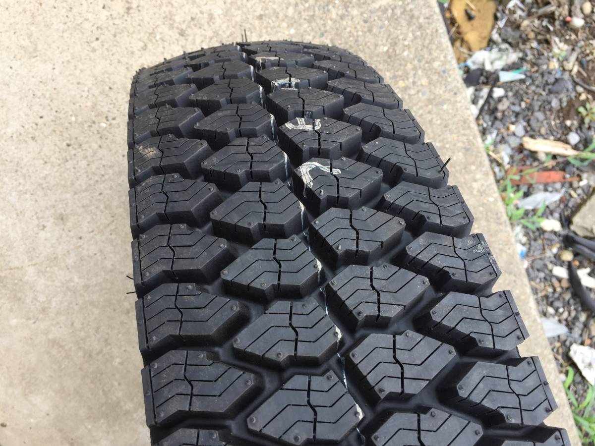 | ダンロップ 7.50 7.50R16の値段と価格推移は？｜7件の売買データから750R16 DUNLOP 750R16 14PR 7.50R16 チューブタイプ サマータイヤ DUNLOP（ダンロップ） タイヤ トラック トラック用タイヤ 取付対象 中古