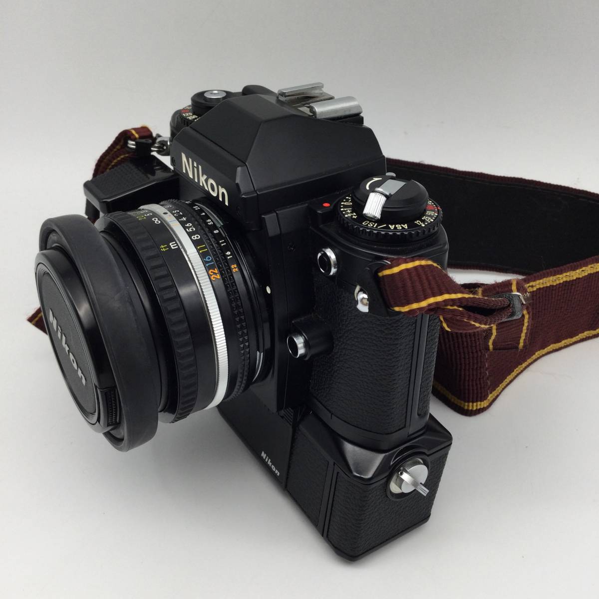 Nikon FG 一眼レフカメラ 50mmレンズ付き