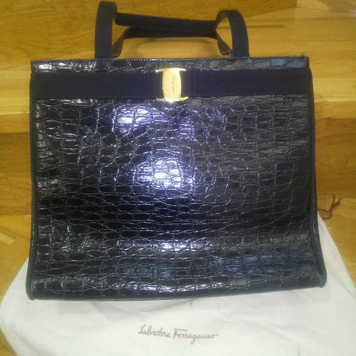 Ferragamo ハンドバッグ クロコ 型押し サルヴァトーレ フェラガモ 