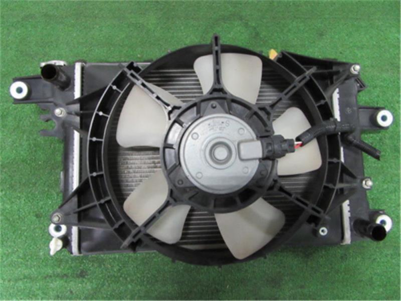 ダイハツ 純正 ハイゼット 《 S201P 》 ラジエター 16400-B5041 P60100-22000609