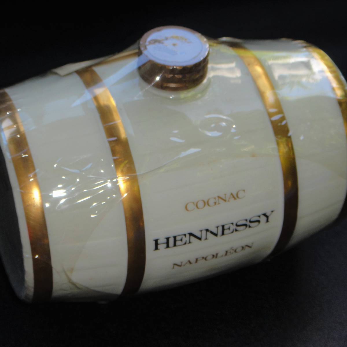 ヘネシー ナポレオン 樽型 700ml 白 陶器 箱 Hennessy（ヘネシー