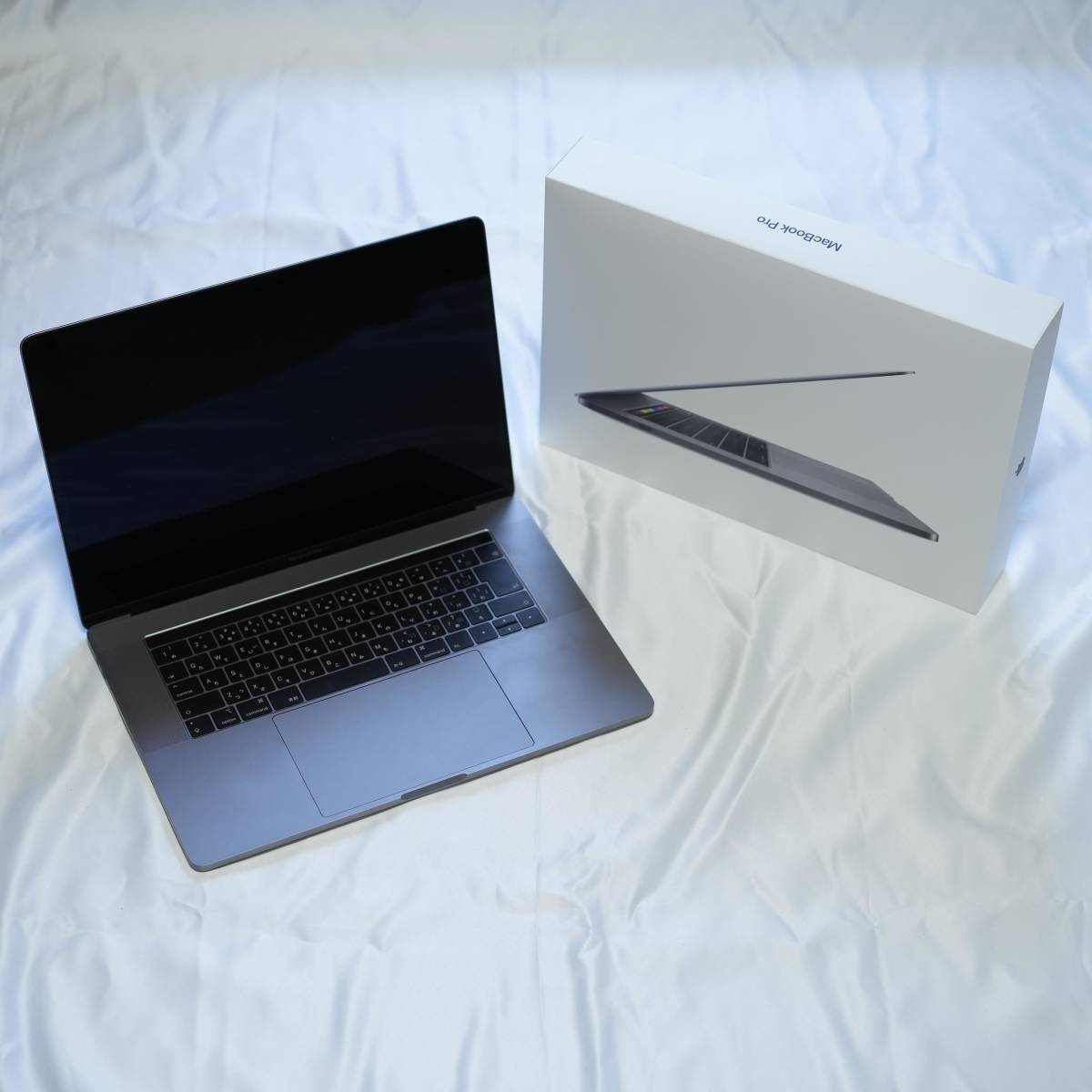 Apple MacBook Pro 2018 15インチ 32GB /1TB Amazon.com: Apple 2018
