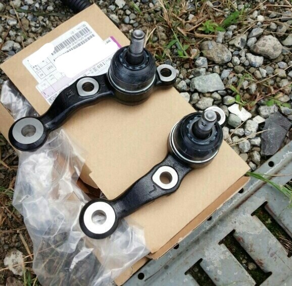 車 17クラウン純正ナックル