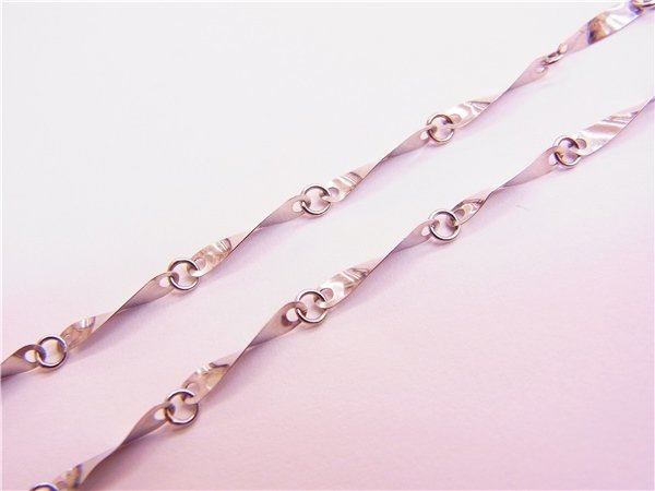 ◎ PT850ブレスレット ◎　プラチナ850　ツイストプレート　ブレスレット　18cm　1.2ｇ　◎美品