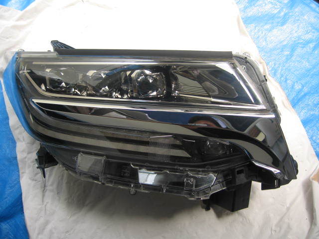 アルファード 30 後期 AGH30 3眼 LED 右側ヘッドライトユニット