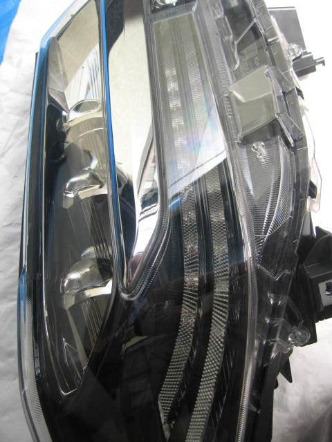 アルファード 30 後期 AGH30 3眼 LED 右側ヘッドライトユニット