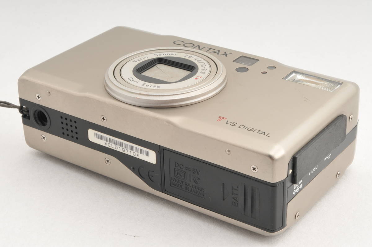 〓良品〓CONTAX コンタックス TVS DIGITAL チタンシルバー#2063 コンタックス TVS CONTAX [1126] フィルムカメラ DIGITAL(シルバー)