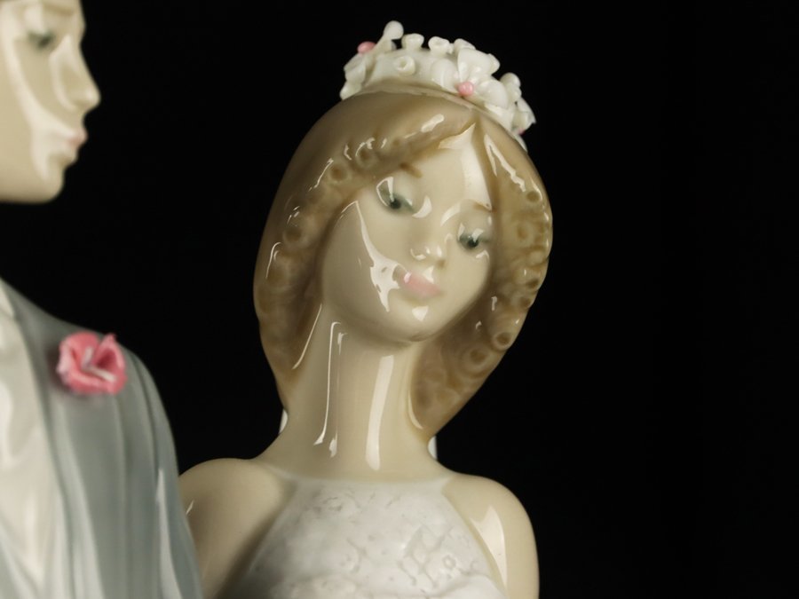 魁】本物保証 LLADRO リヤドロ 1404 「尊い一日」 高さ31