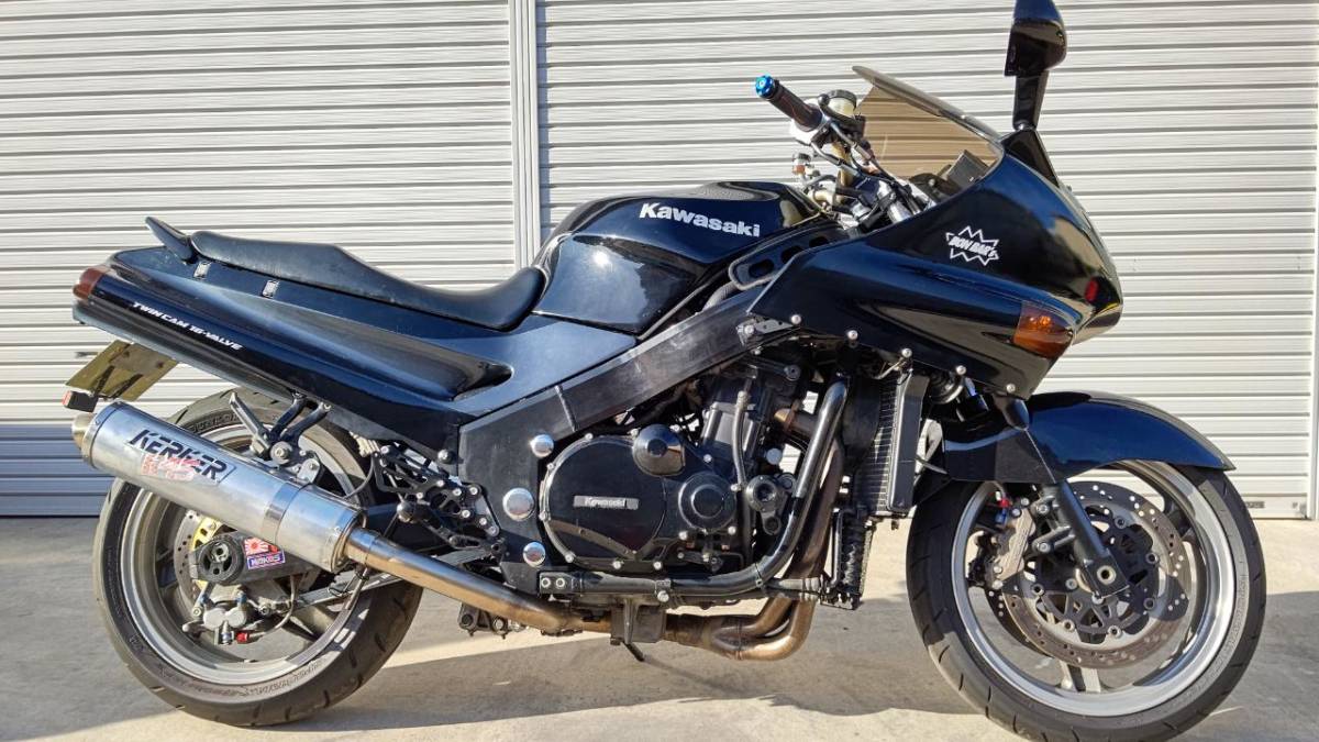 ZX-11 C3 車検令和5年8月 ちょいカスタム ZZR-1100 ニンジャ(751cc以上