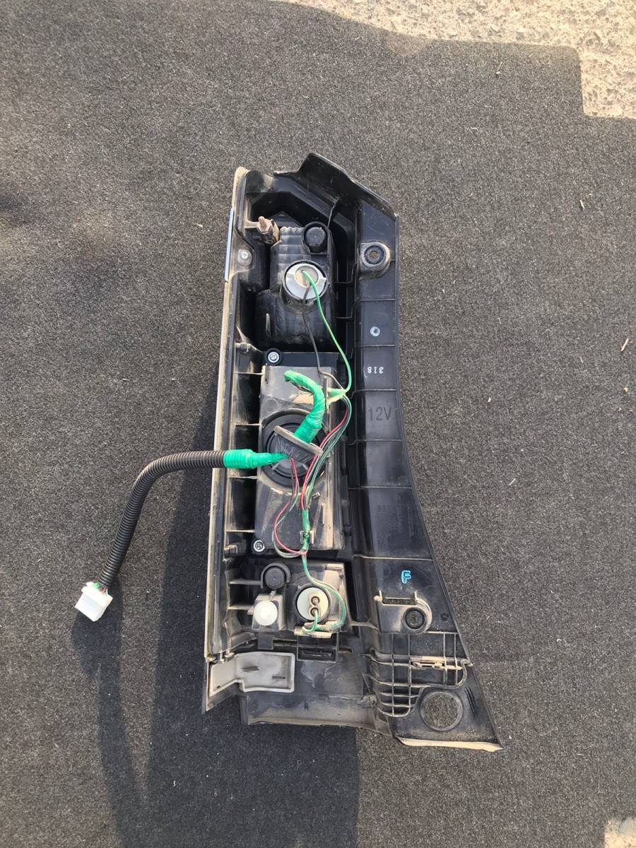 N-BOX ホンダ N-BOX カスタム JF1 右テールランプ ICHIKOH D106 LED
