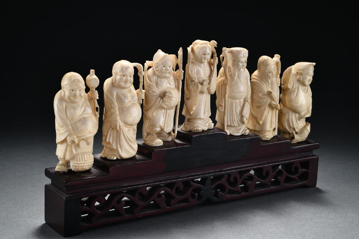 ◇鶴鳴堂◇時代物 極細工 古置物 マンモス芯料彫 時代物 所見最大彩絵