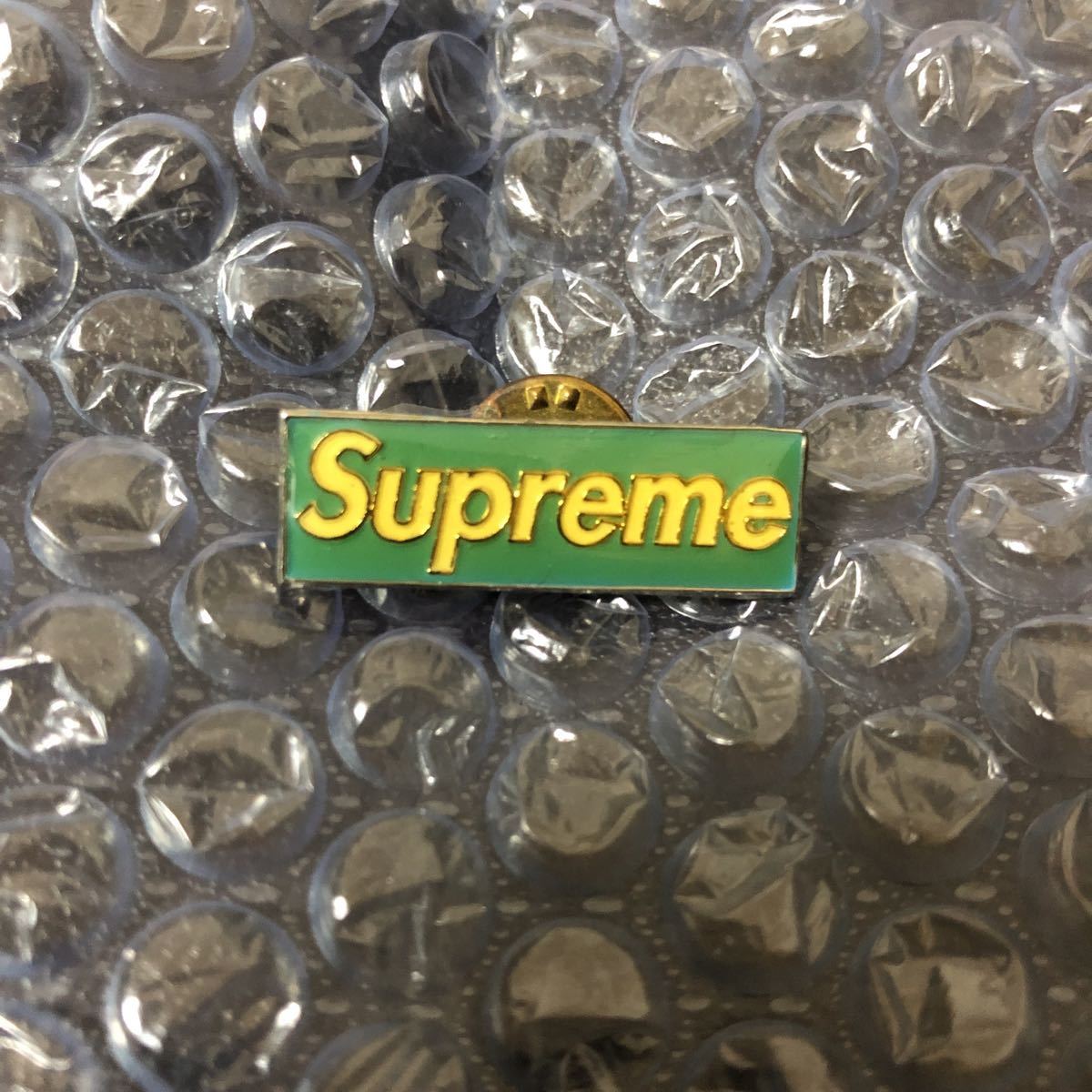 シュプリーム ピンズ 初期 box 激 ブリング 【Supreme】ボックスロゴ