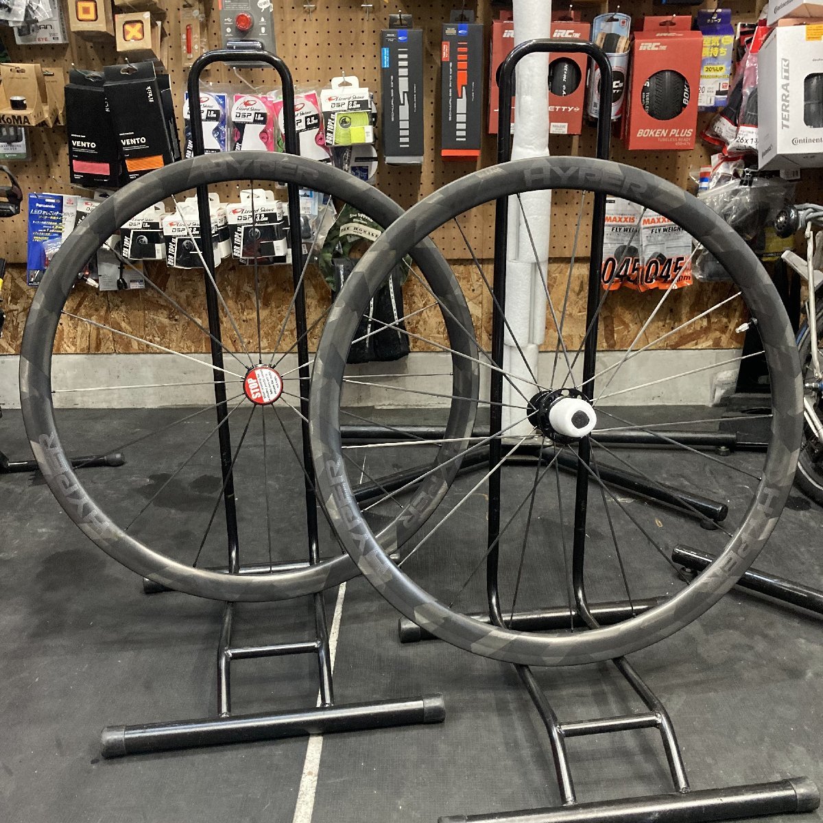 展示品 未使用品 Lun ルン HYPER ハイパー 38 RIM シマノフリー 11s