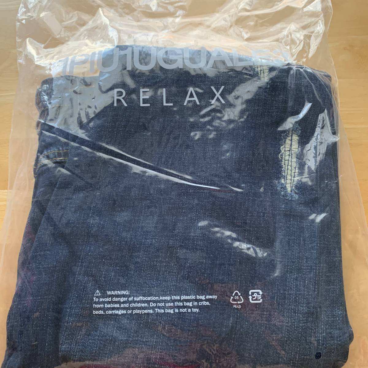 1PIU1UGUALE3 RELAX　ウノピゥウノウグァーレトレリラックス　USB-21013　アンクル丈ダメージデニムパンツ 1PIU1UGUALE3 RELAX(ウノピゥウノウグァーレトレ RELAX シャツ リラックス)リネンブレンドノーカラーシャツ （ホワイト）
