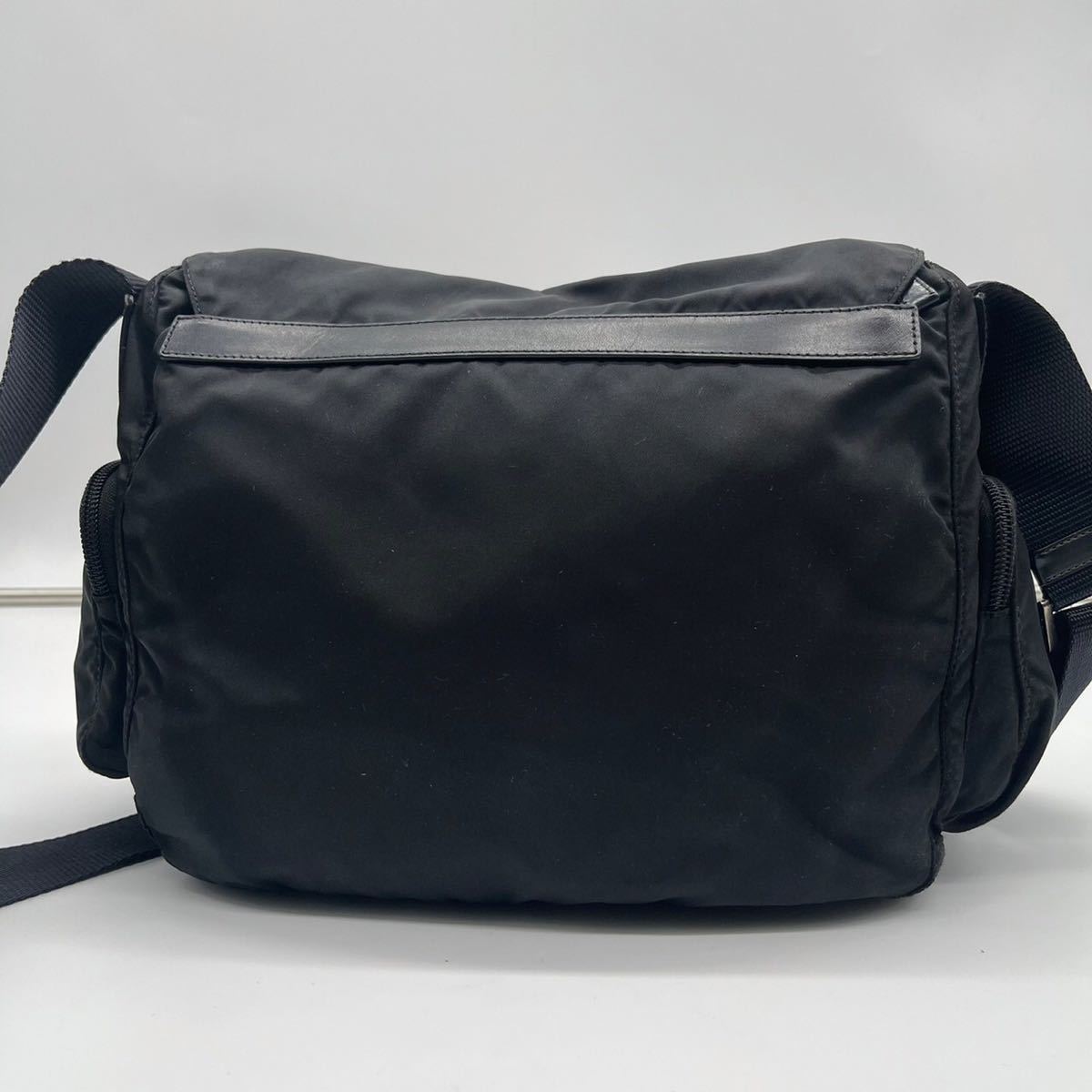 1円【激レア・超美品】PRADA プラダ ショルダーバッグ ボディバッグ ダブルフラップ サフィアーノレザー ナイロン 三角ロゴ ブラック PRADA プラダ ショルダーバッグ 肩掛け◎ アクセサリーポーチ 1円～極美品プラダ