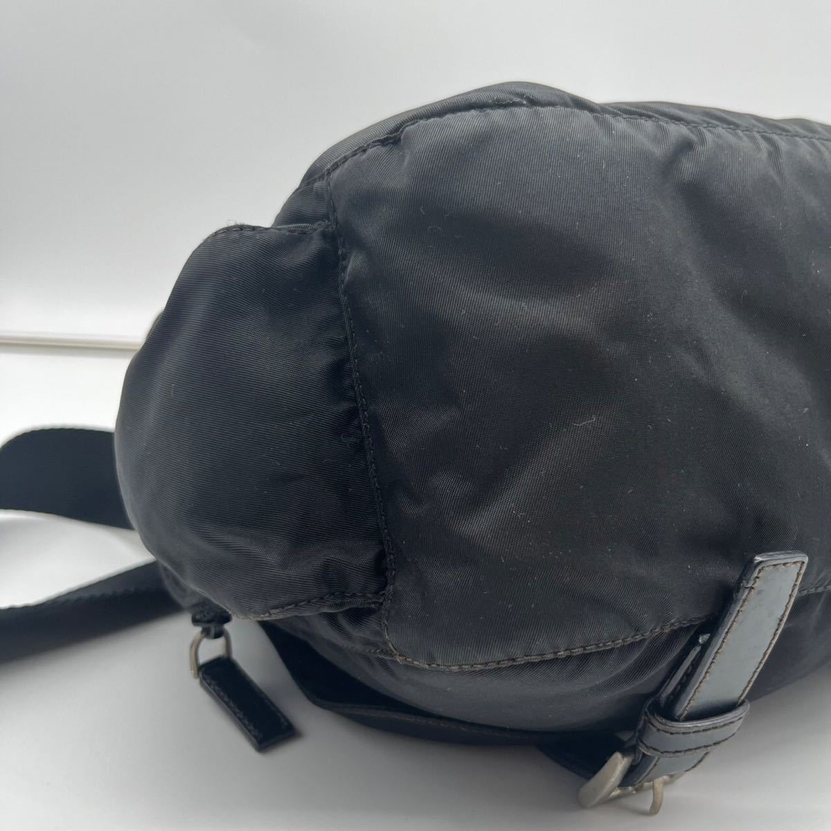 1円【激レア・超美品】PRADA プラダ ショルダーバッグ ボディバッグ ダブルフラップ サフィアーノレザー ナイロン 三角ロゴ ブラック PRADA プラダ ショルダーバッグ 肩掛け◎ アクセサリーポーチ 1円～極美品プラダ