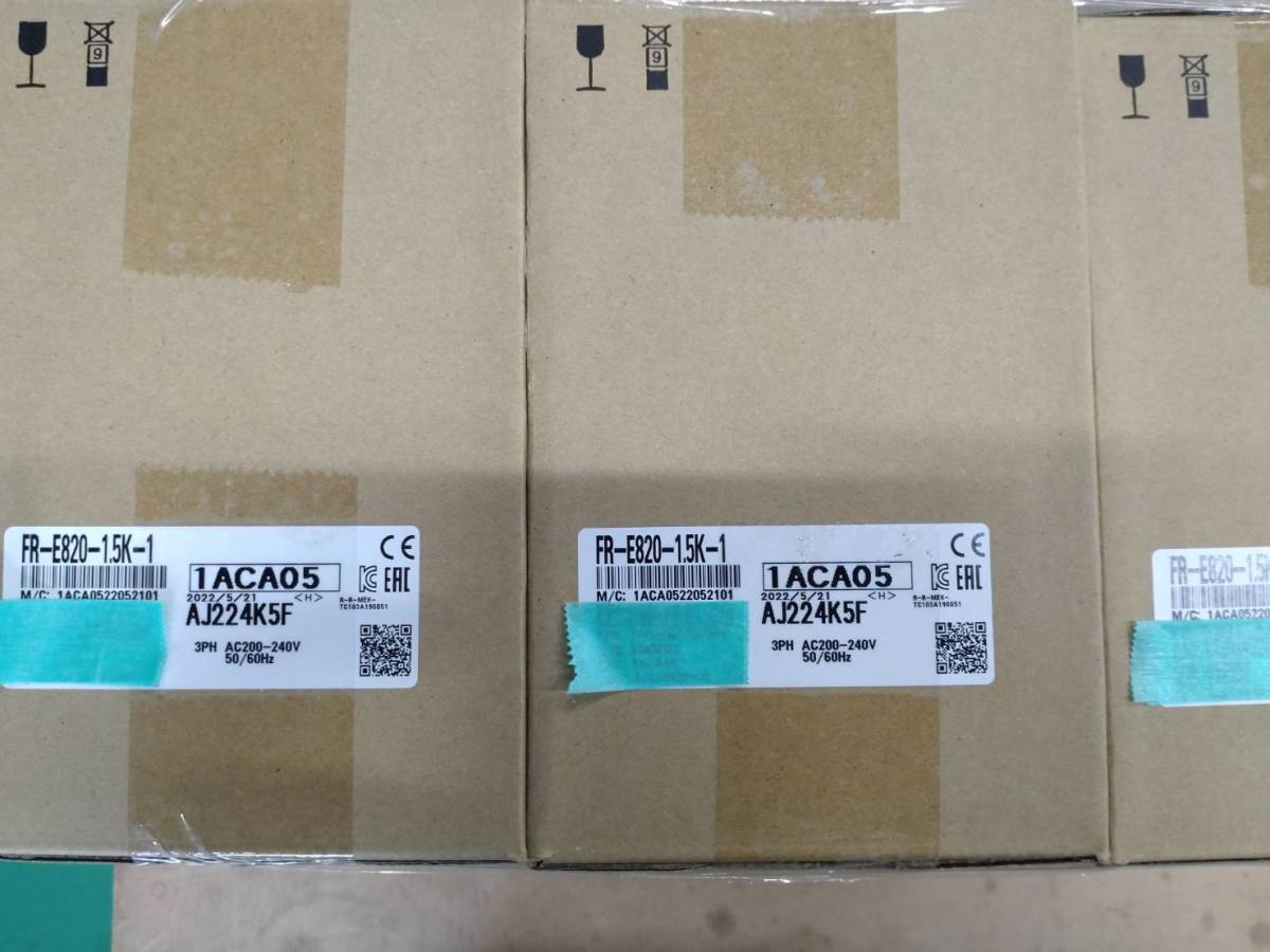 ☆新品（国内純正品）三菱電機 インバーター FR-E820-1.5K-1 FR-E820-1.5