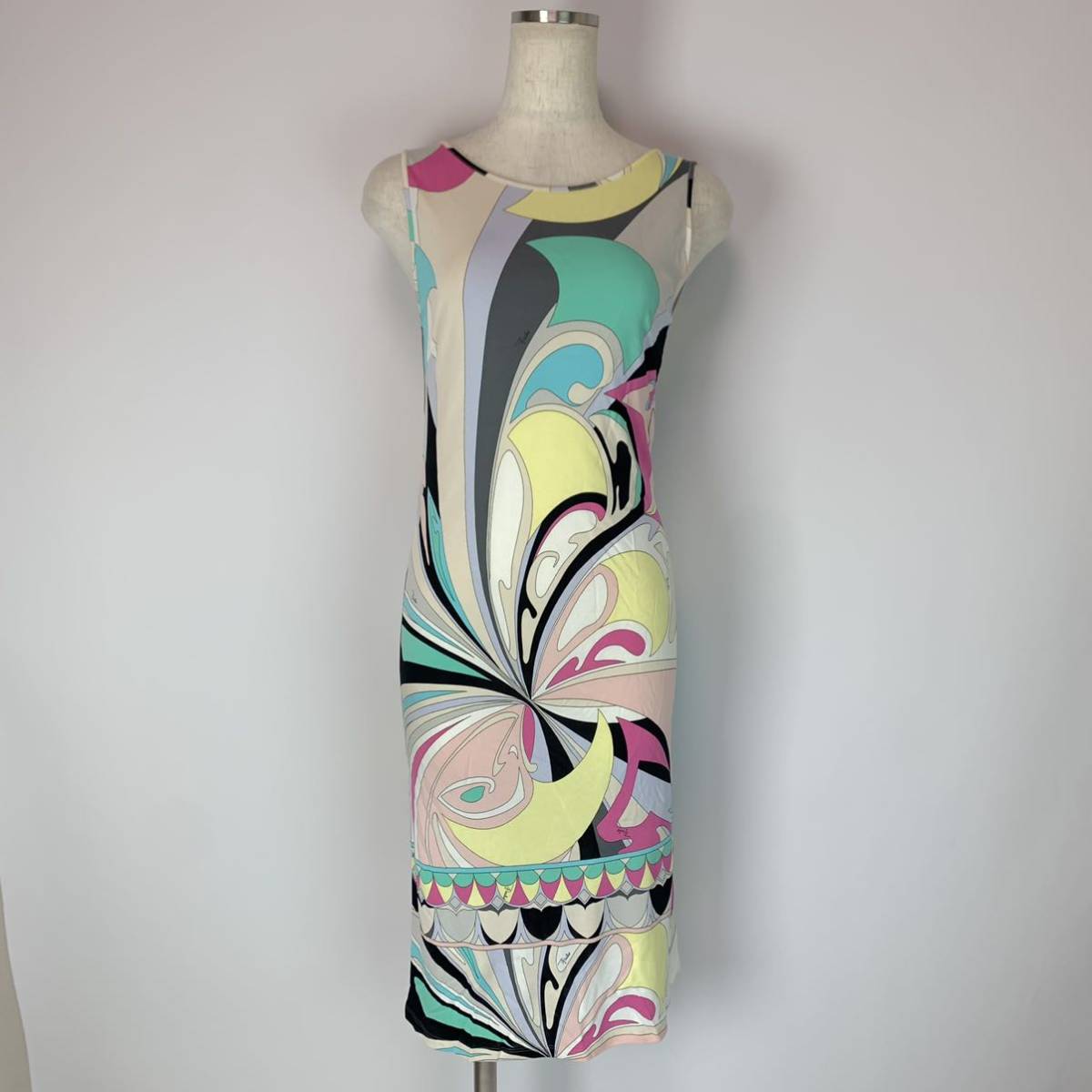 エミリオプッチ ノースリーブ PUCCI ワンピース EMILIO 中古・古着通販