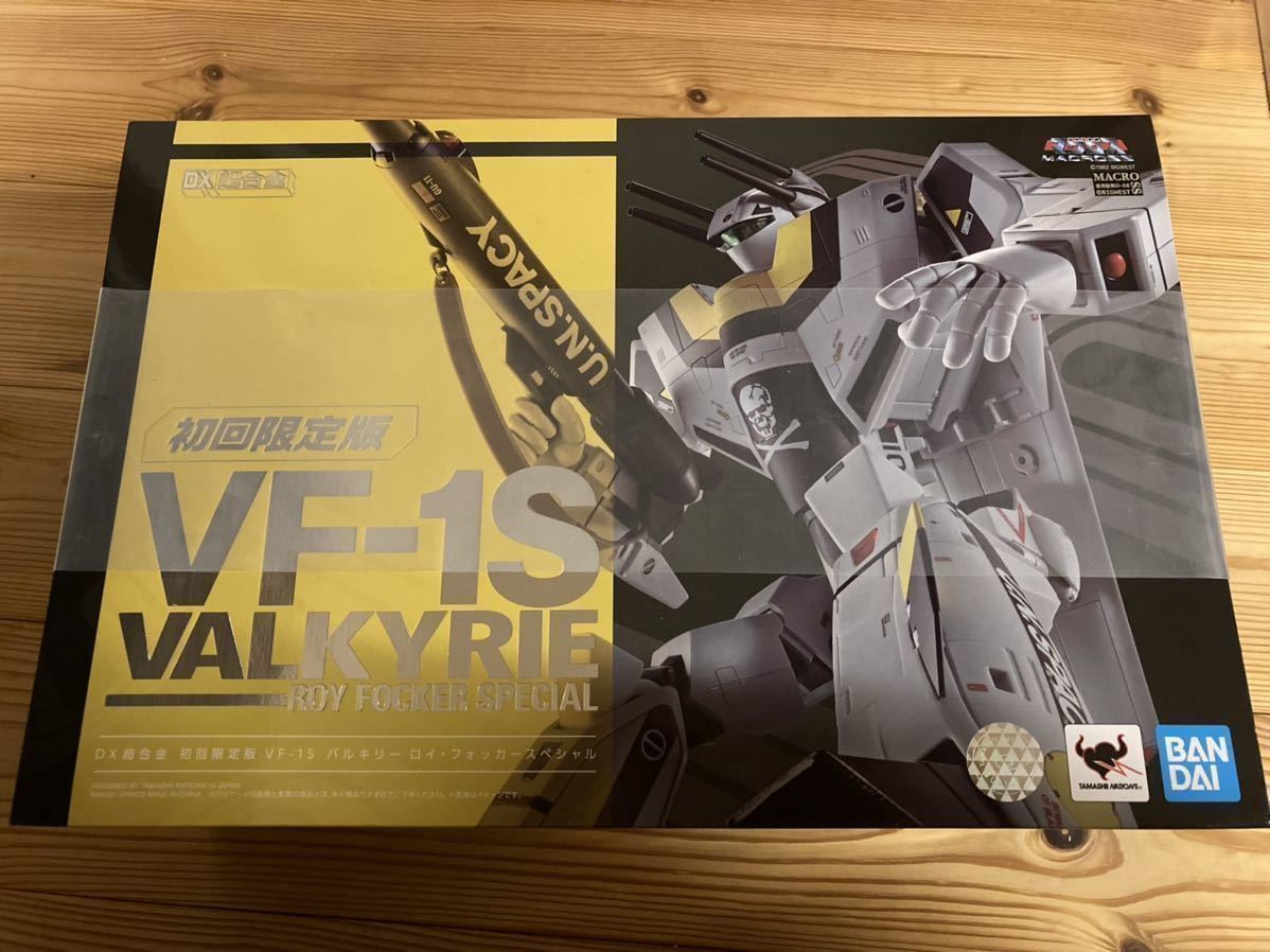 激安大特価，最新作 バンダイ DX超合金 超時空要塞マクロス VF-1S ロイ フォッカースペシャル 初回限定版(超時空要塞マクロス)｜売買されたオークション情報、yahooの商品情報をアーカイブ公開 - オークファン 超時空要塞マクロス