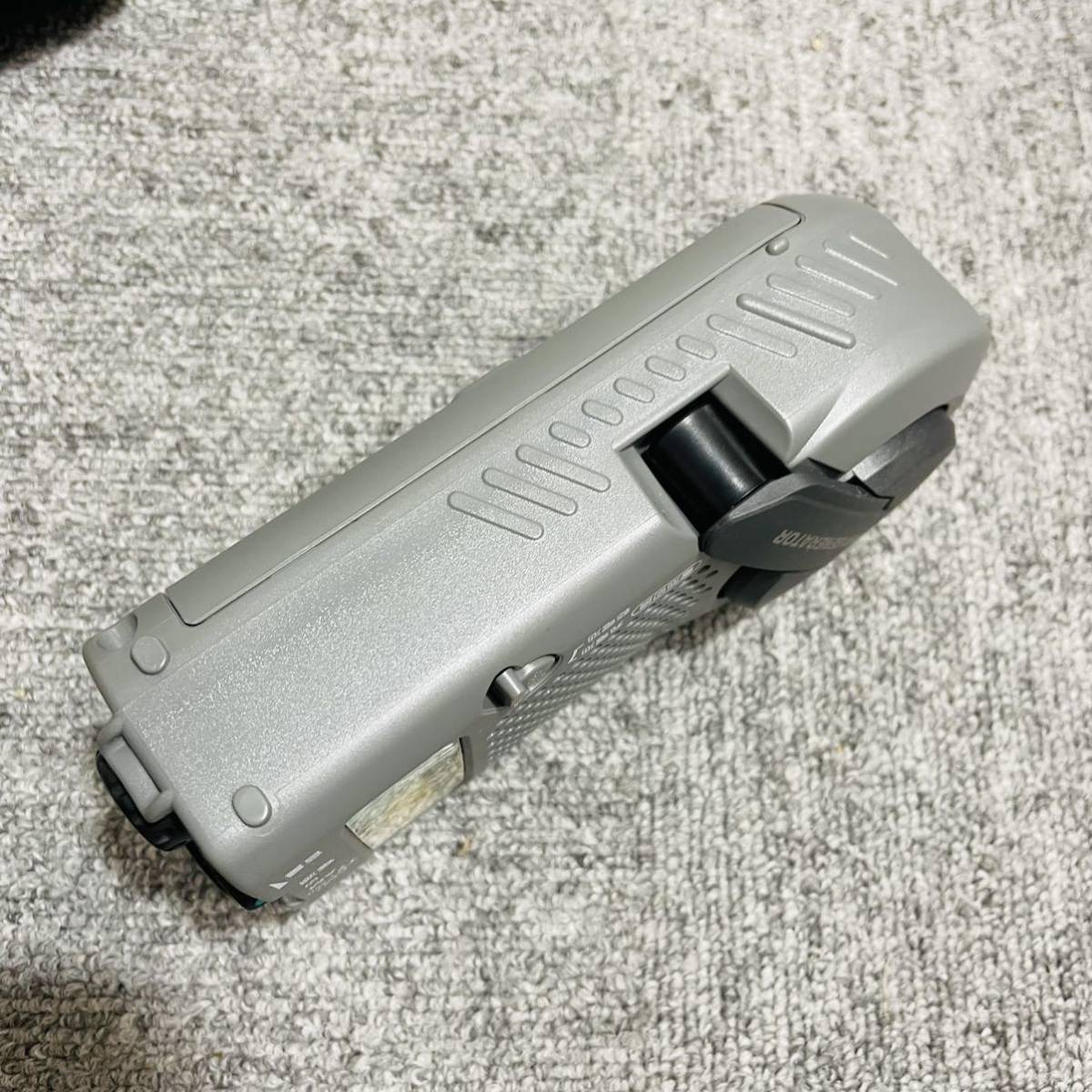 美品 動作品 SONY ICF-B200 ラジオ 手回し発電機ラジオ 非常用ラジオ