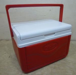 小型クーラーボックスの値段と価格推移は 137件の売買情報を集計した小型クーラーボックスの価格や価値の推移データを公開