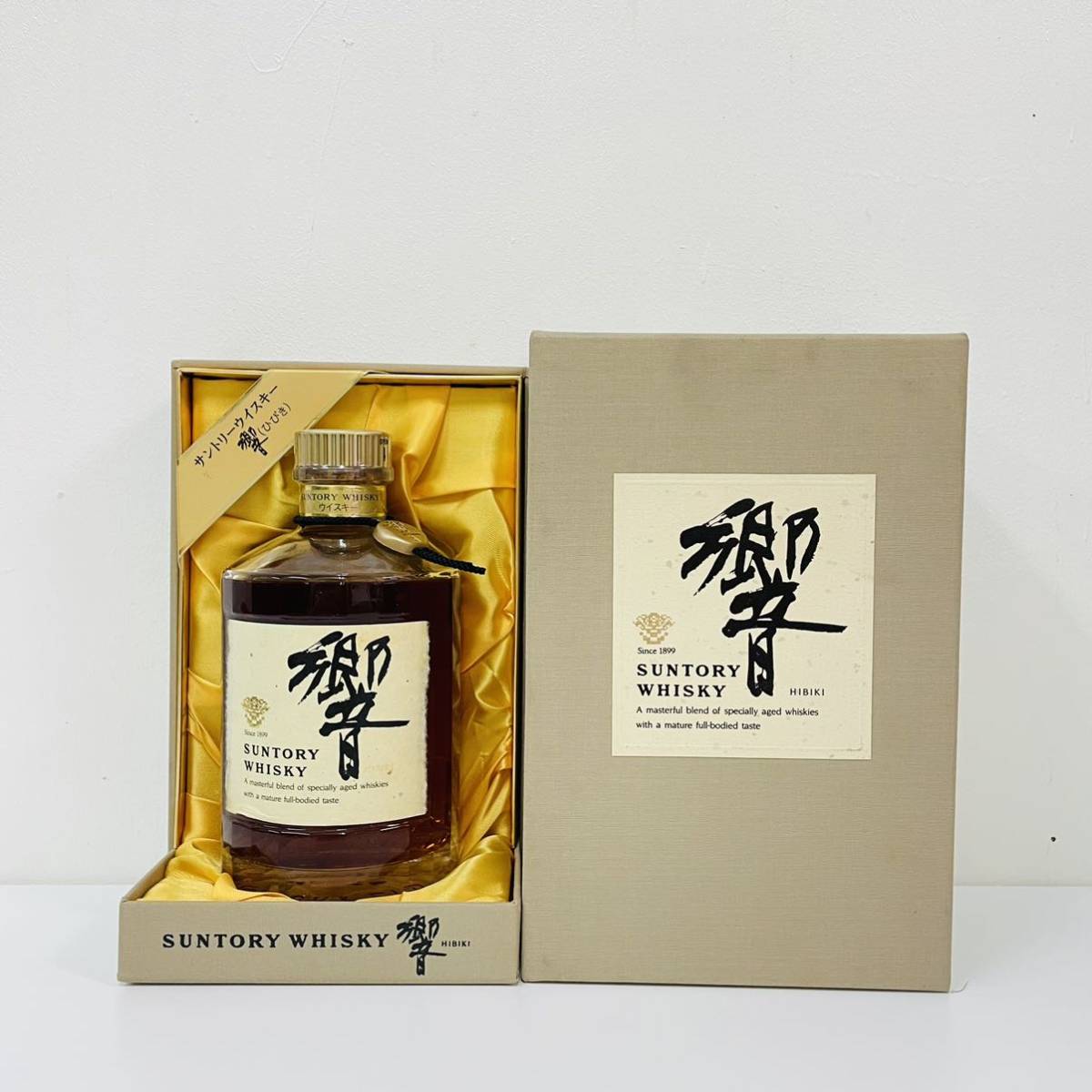 響　ウィスキー　新品未開封　２本セット　HIBIKI サントリー 響 HIBIKI 古酒 2本セット ブレンダーズ 未開栓 SUNTORY