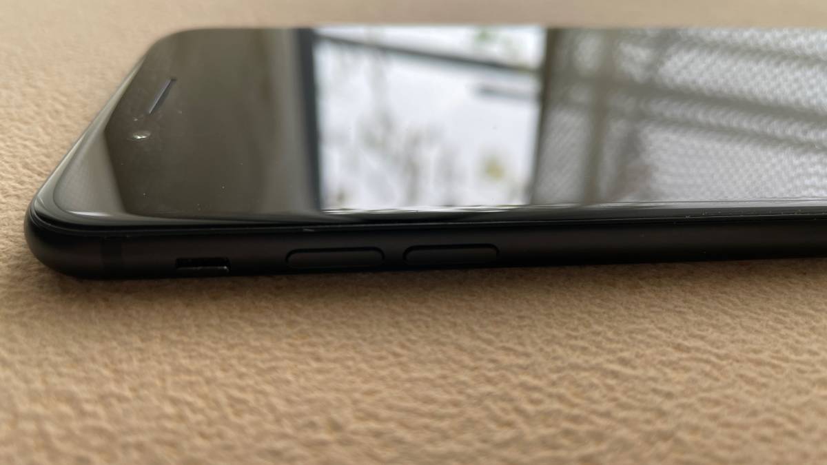 iPhone7 Plus 128GB スペースグレー SIMロック解除（バッテリー100