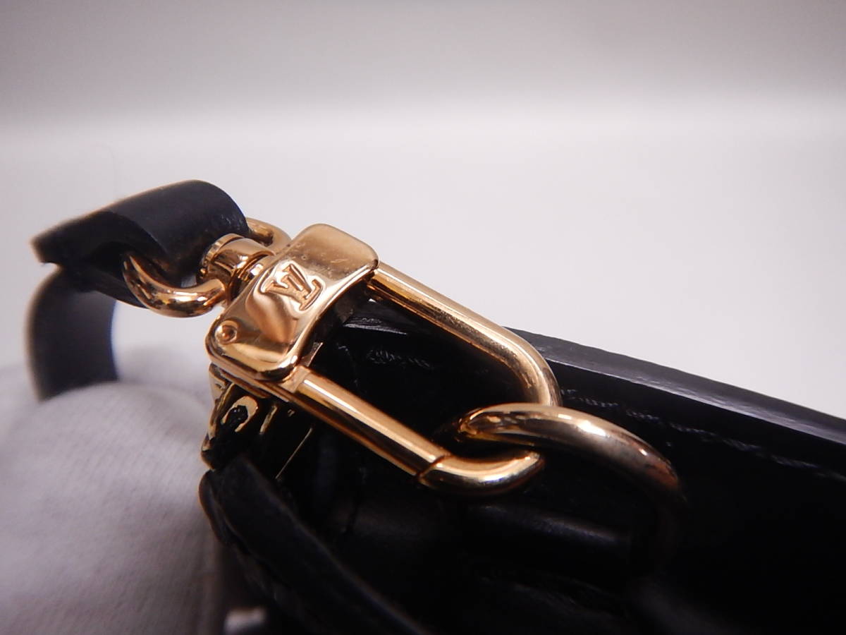新品同様□LOUIS VUITTON ルイヴィトン エピ レザー ポシェットアクセ 