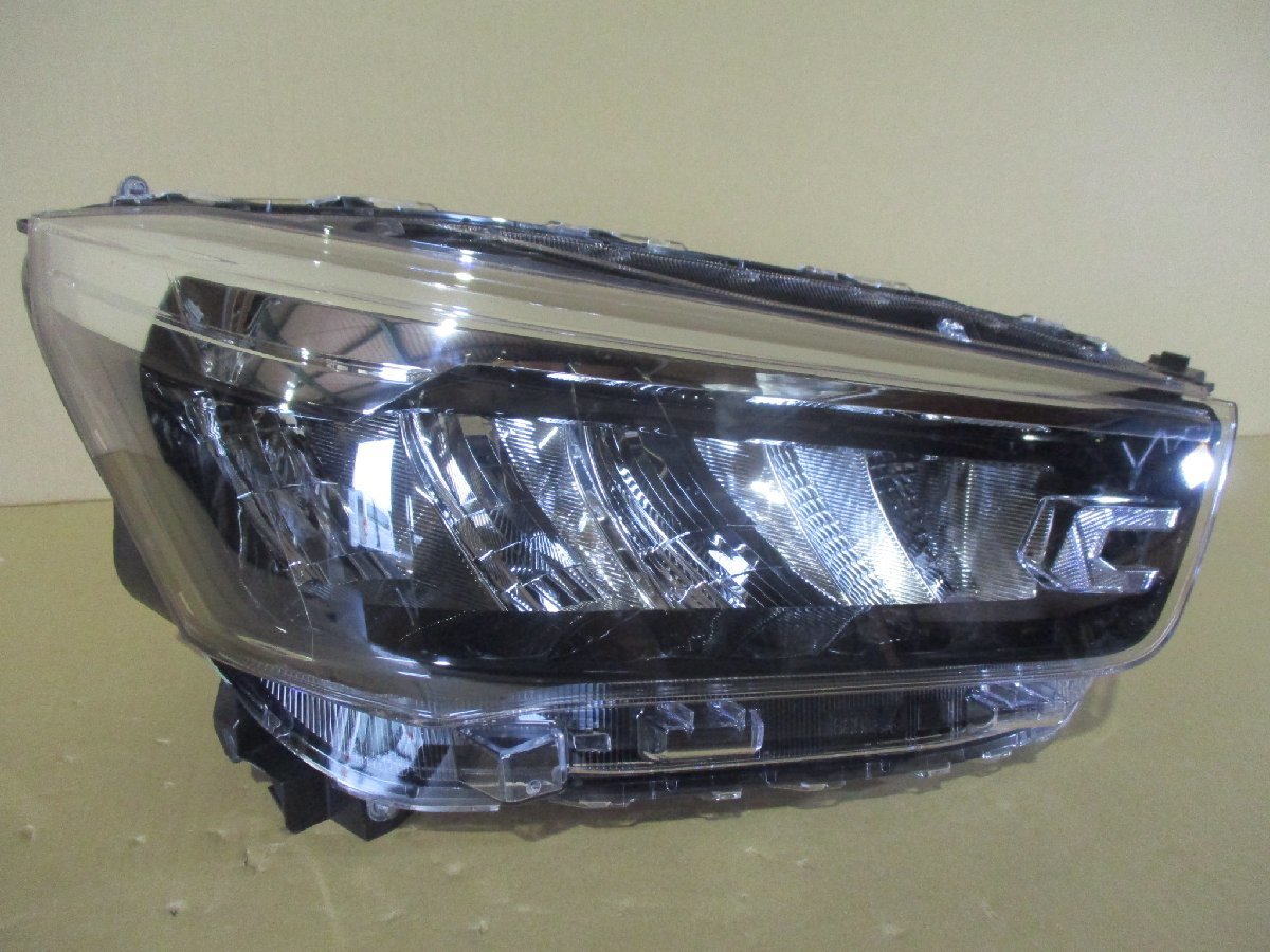 即決 ライズ A200A 後期 LED 右ヘッドライト 純正 81110-B1700