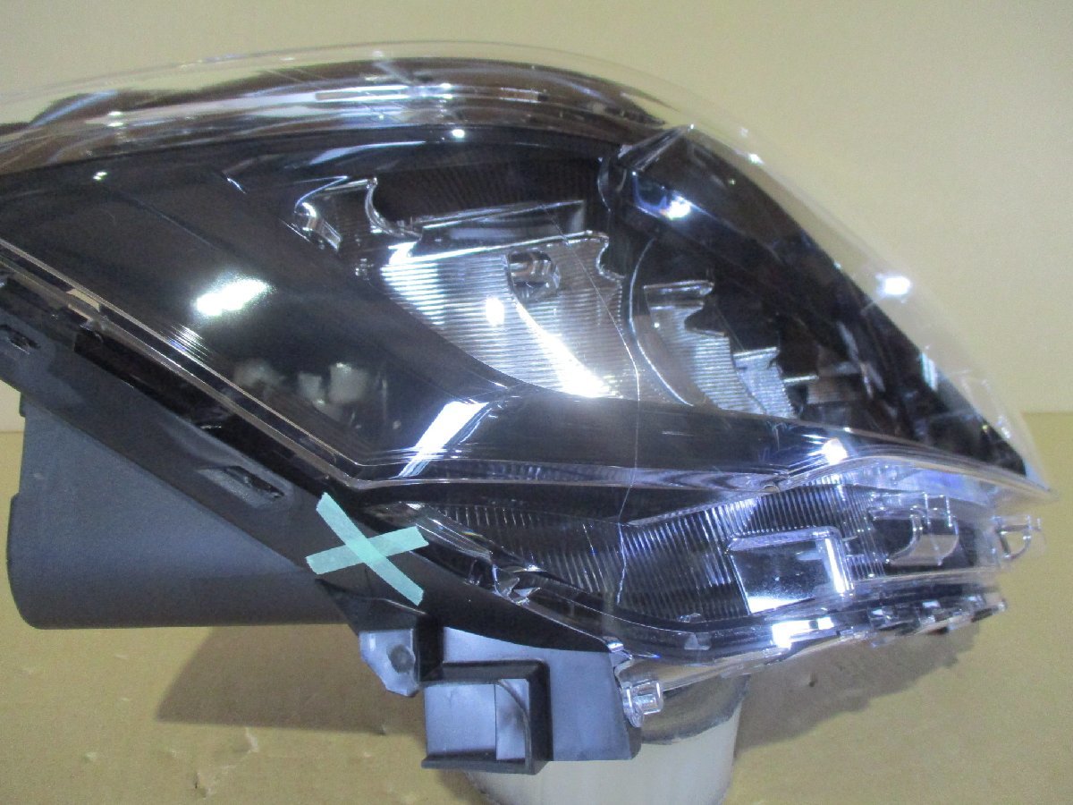 即決 ライズ A200A 後期 LED 右ヘッドライト 純正 81110-B1700
