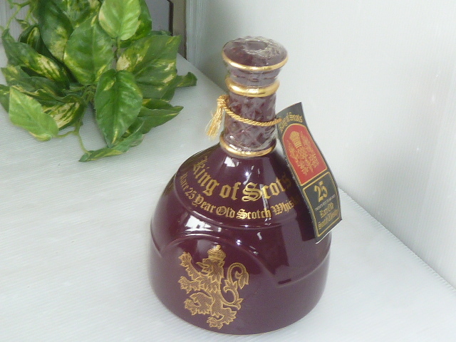 お買い得，2025 ◎ KING OF SCOTS 25年 キング オブ スコッツ 赤 陶器