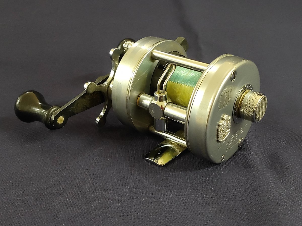 HI08009【中古】 ABU Ambassadeur アブガルシア アンバサダー2500CI