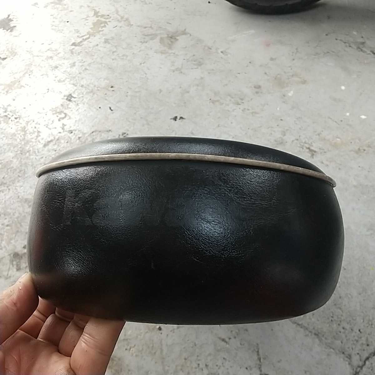 KAWASAKI W650シート。アンコ抜きしています(純正品)｜売買された 