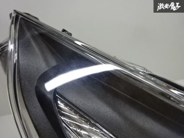 トヨタ 純正 ZVW50 50系 プリウス 前期 LED ヘッドライト ランプ 右側