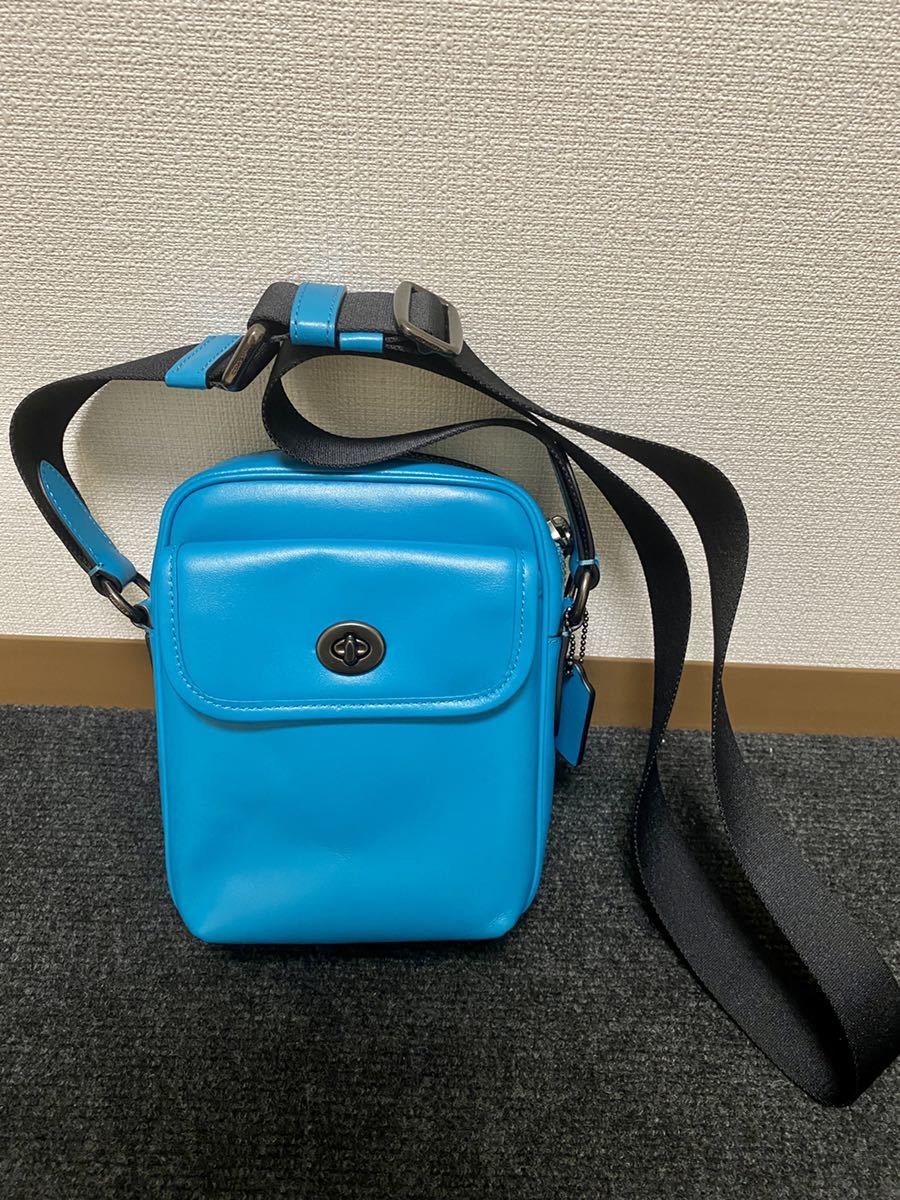 ヘリテージ アウトレット COACH(コーチ) ⁄ クロスボディ COACH 黒 ユニ 