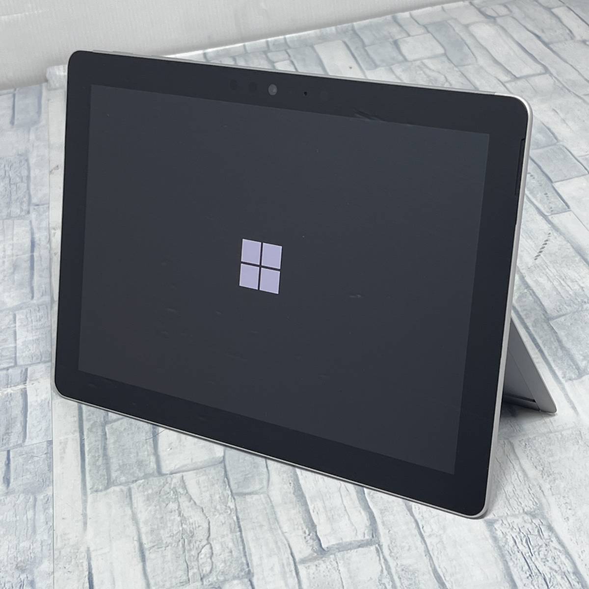 ディスプレイに難あり】ノートパソコン Surface Laptop Go-幻の完売品