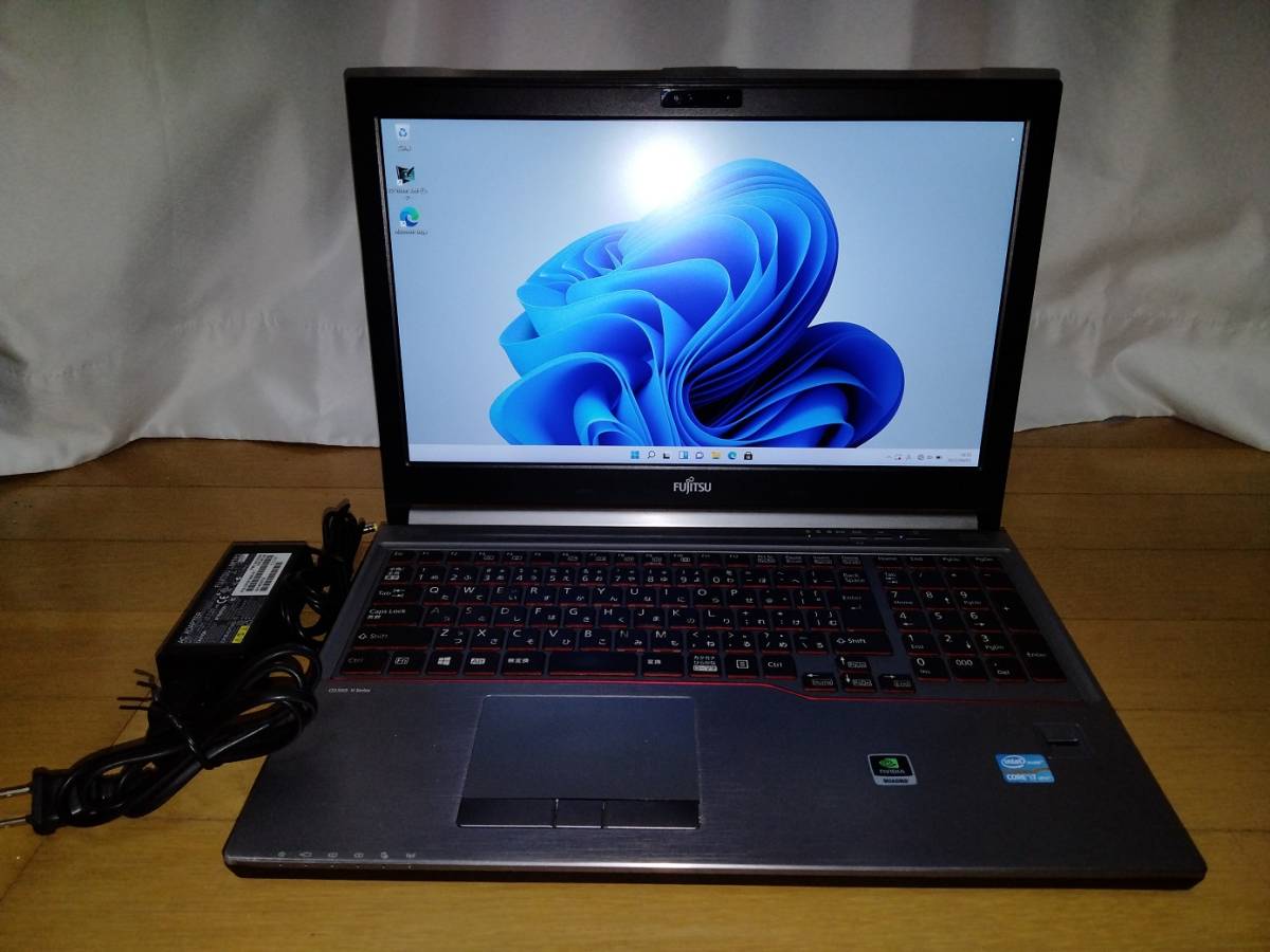 富士通/CELSIUS H730/モバイルワークステーション(Win11/Core i7