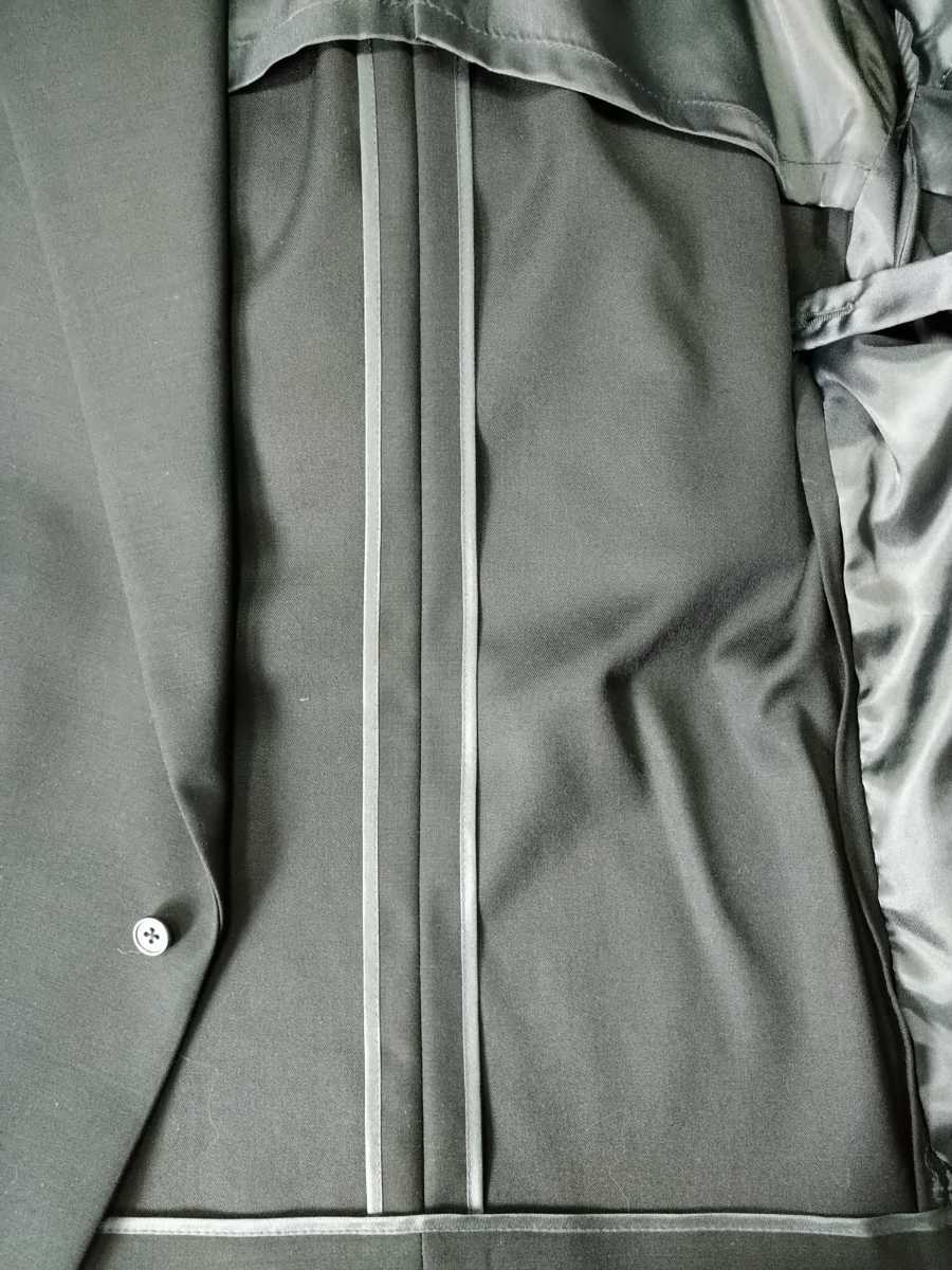 ニッケ（礼服｜スーツ・セットアップ）：メンズファッション | 公式オンライン通販｜フォーマル（喪服・礼服）専門 防しわレイヤードロング丈デザインブラウス＋テーパードパンツセットアップ＜大きいサイズ有＞〔Callarus〕 喪服・礼服日本製米沢織生地使用 PARISSIMA 略礼服は日本独自のフォーマルウェア？ YUKI 世界的ファッションデザイナーユマコシノが手掛ける、黒の世界。洗練 CARETTE ノーカラーアンサンブル米沢織 (17-722300) (5450 シングルスタンダードフォーマルE体キング御幸毛織 WORLD ９号・ブラック｜東京