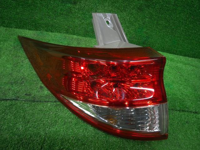 エスティマ DBA-ACR50W 左テールランプ 28-205 81560-28500 エスティマ
