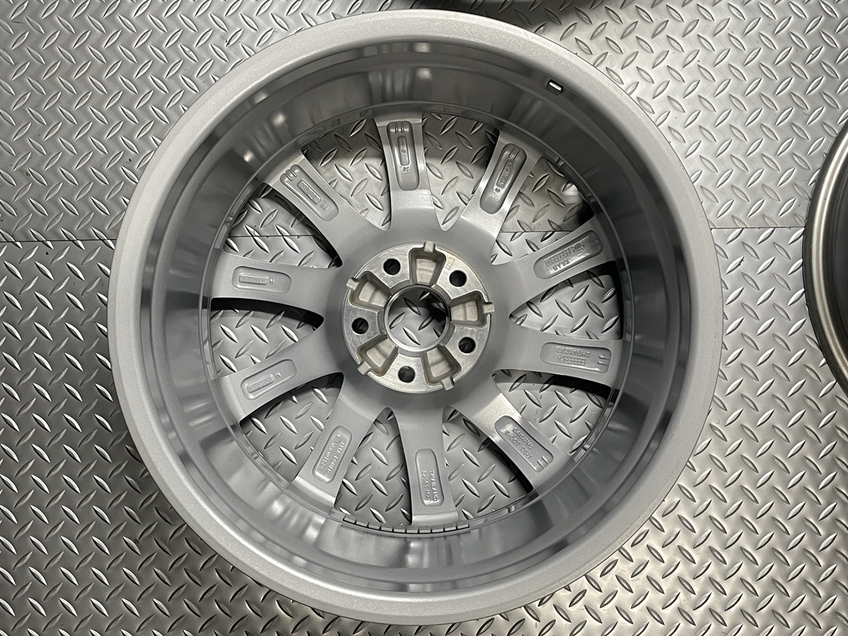 中古】アルファロメオ ジュリア 95220 純正ホイール 18×8J+33 18×9J+34 
